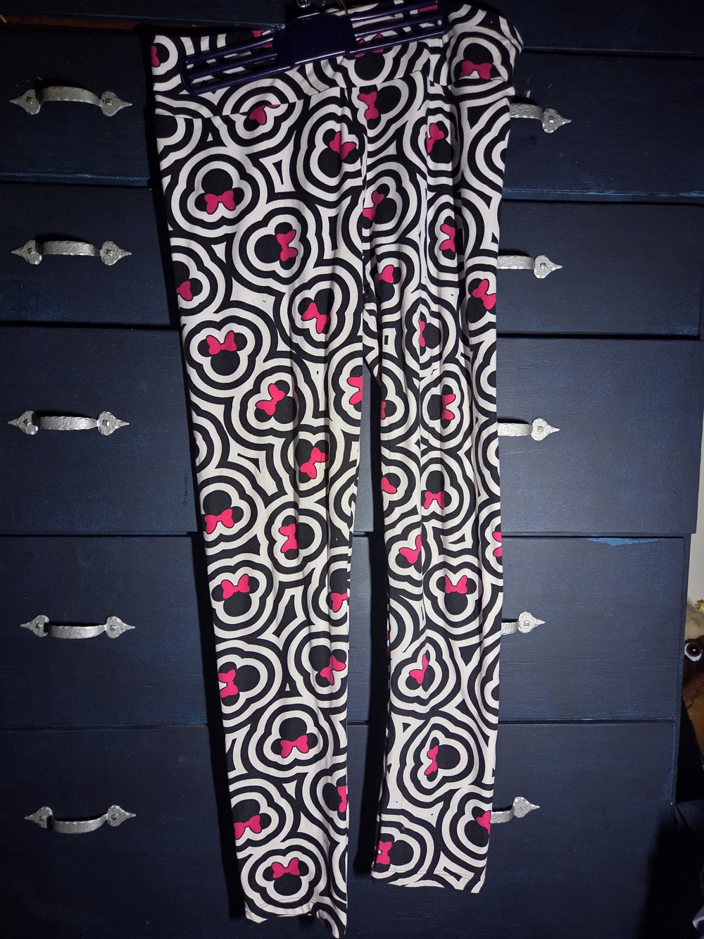 LuLaRoe Disney Minnie Mouse leggings in Tall & Curvy, pre-owned like new